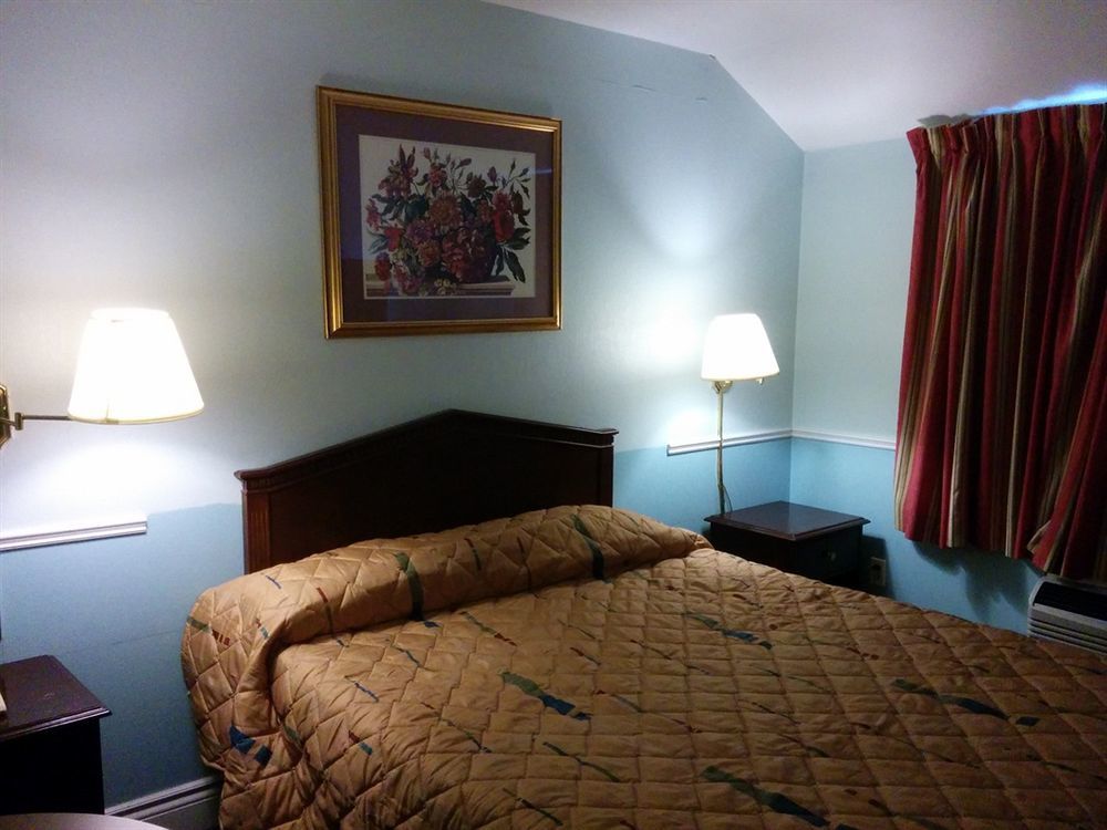 Queensway Motel Торонто Экстерьер фото